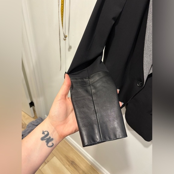 Judith and Charles BLAZER - Leather/Wool/Cotton Blend - Picture 8 of 14